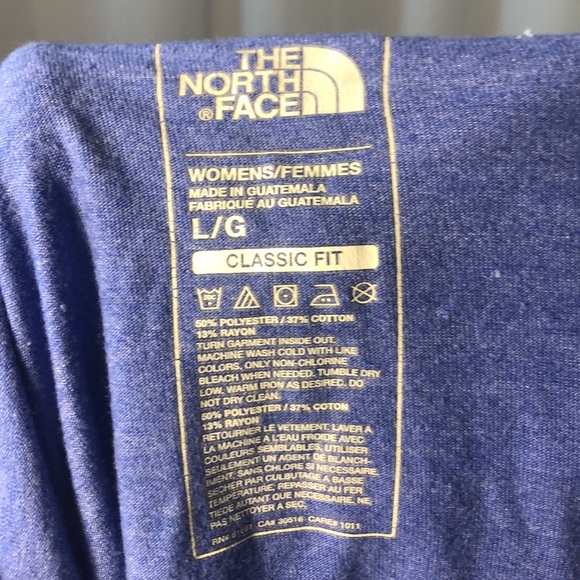 Women’s The North Face Lightweight Hoodie - Picture 3 of 3